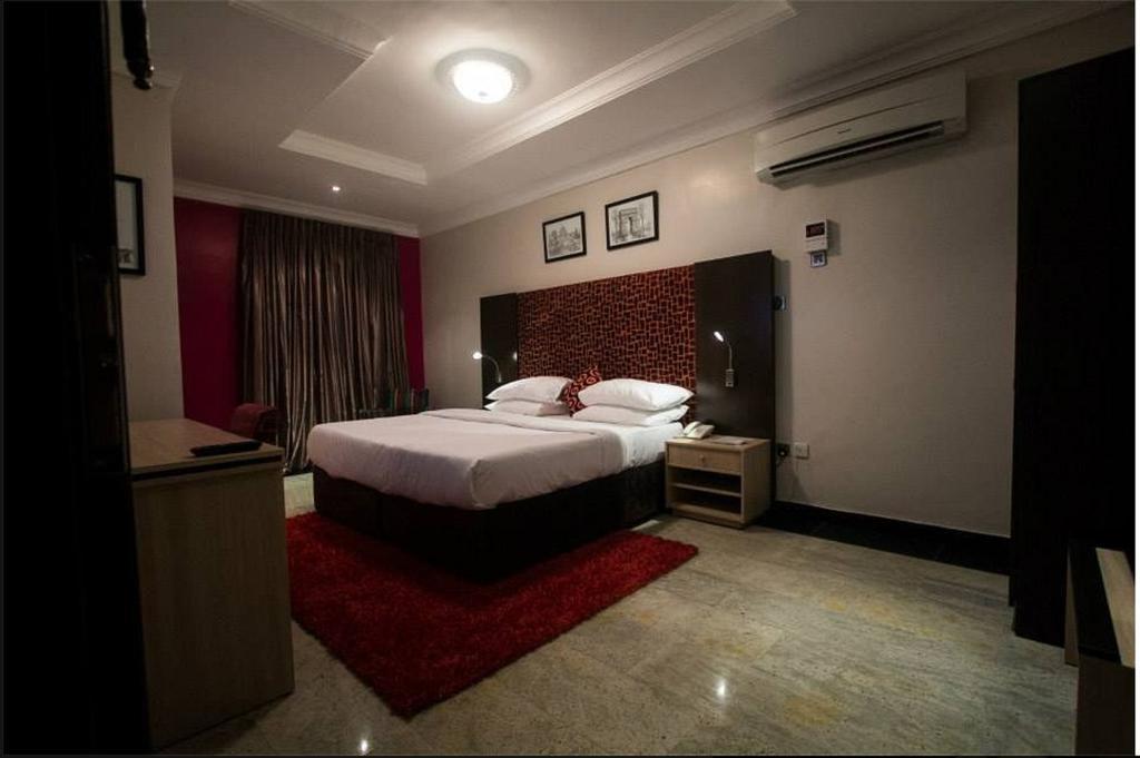 Le Paris Continental Hotel Lekki Exterior photo